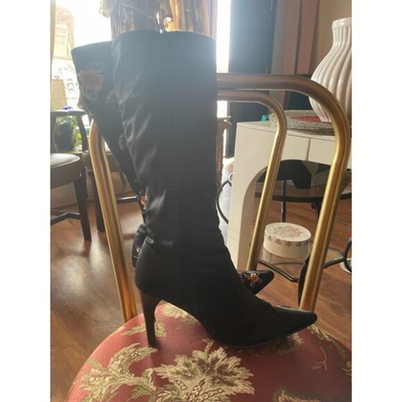 Details Black Sequin Heeled Boots - Picture 3 of 4